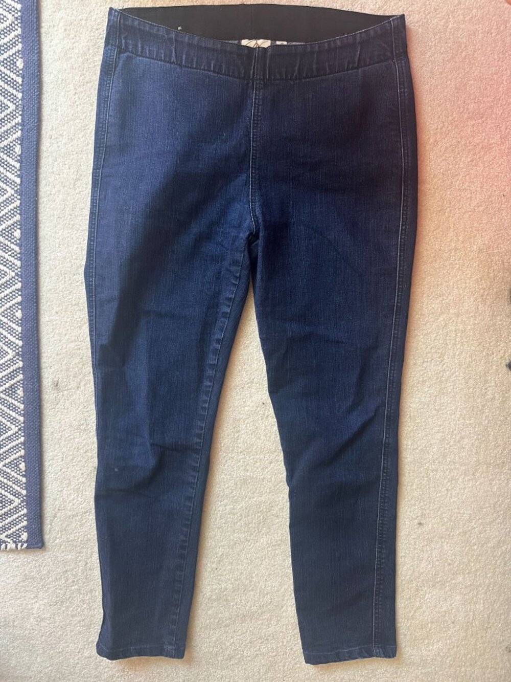 Miracle body pull on stretch denim jeggings sz 8
